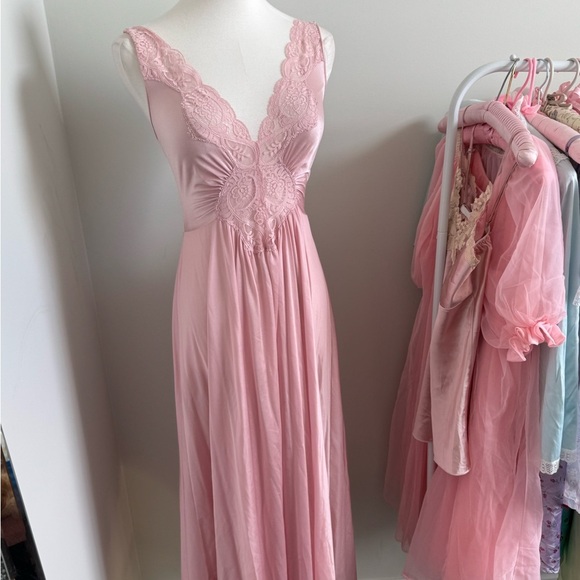 Vintage Pink Lace Robe & Slip Set 70s Satin Lingerie Peignoir Dressing Gown S/m - Picture 12 of 14